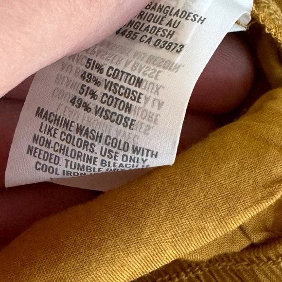 Aerie Flowy Crop Top- Medium brown button summer spring vacation - Picture 3 of 5